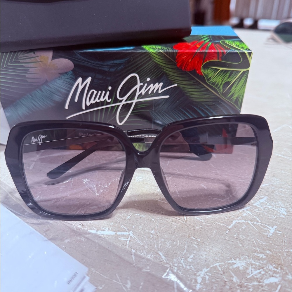 Maui Jim Black Sunglasses